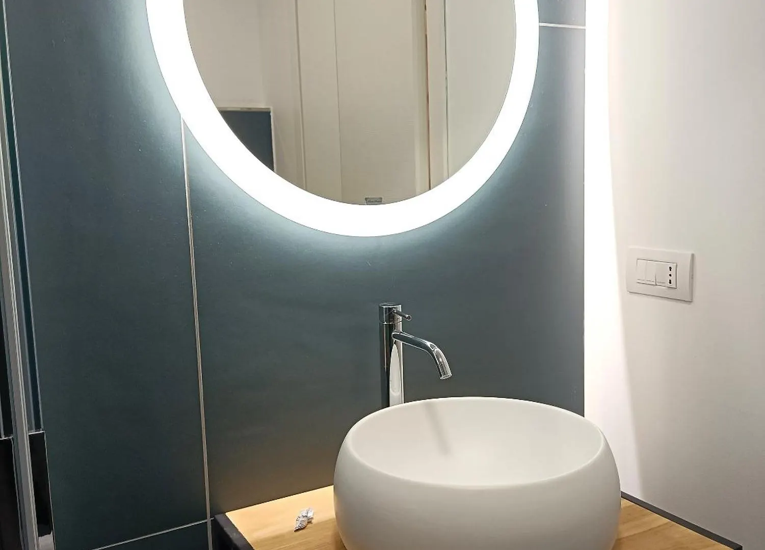 Bolle Di Luce - Apt Zona Loreto Nolo Milan 0*,